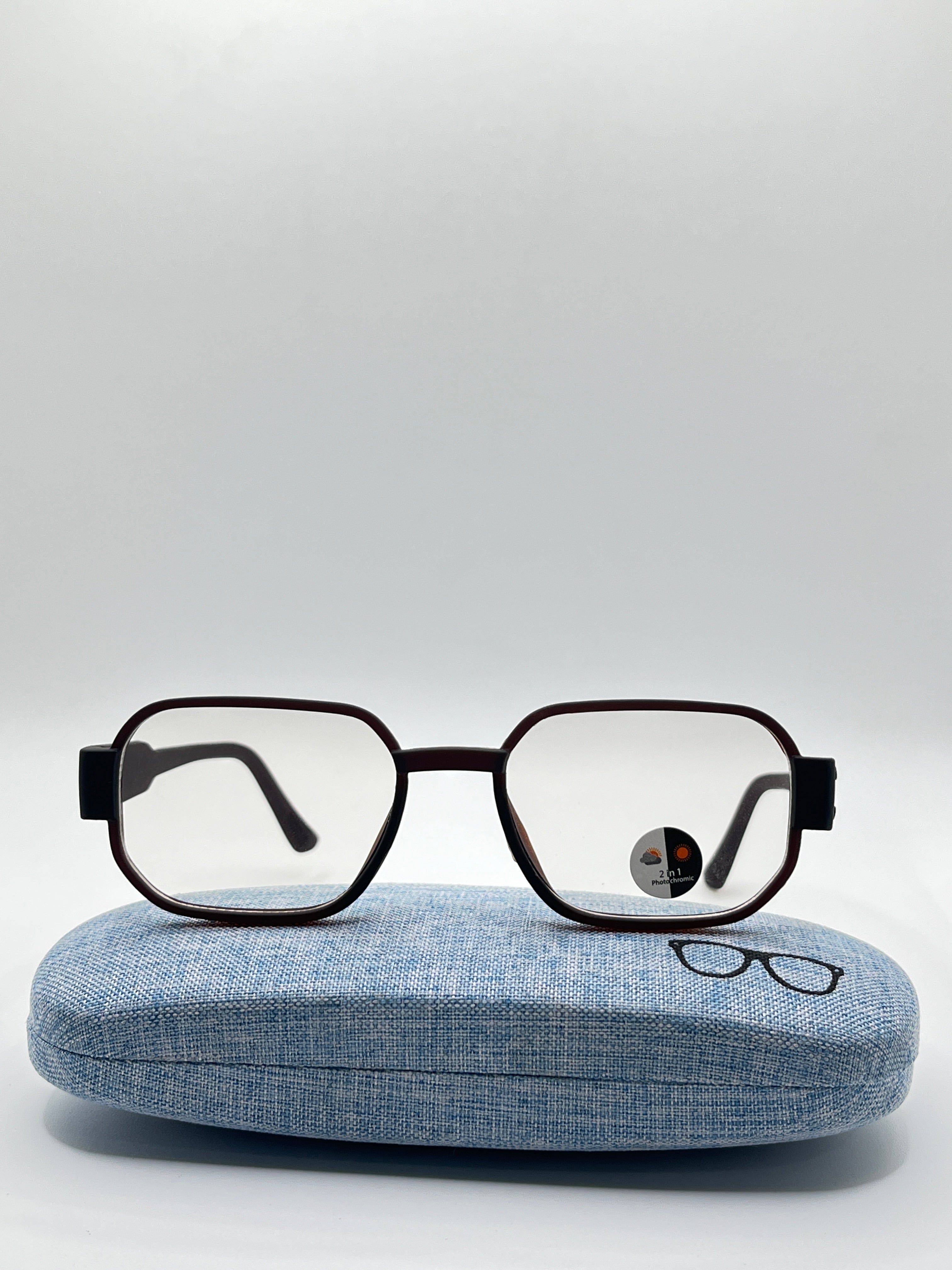 Premium 2-in-1 Photochromic Smart Glasses – Unbreakable