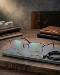 The "Cat-Eye" Accent